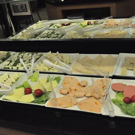Bisetun Hotel 4*
