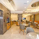 מלון Bisetun 4*