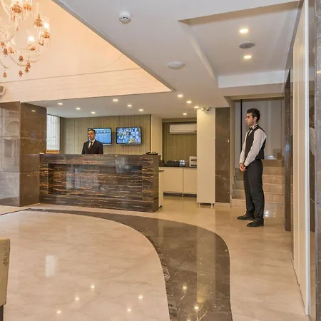Hotel Bisetun 4*
