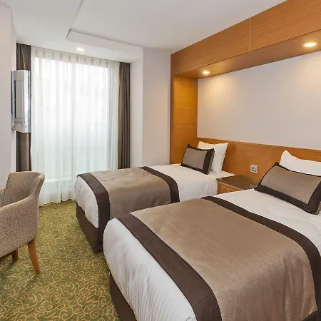 Ξενοδοχείο Bisetun 4*