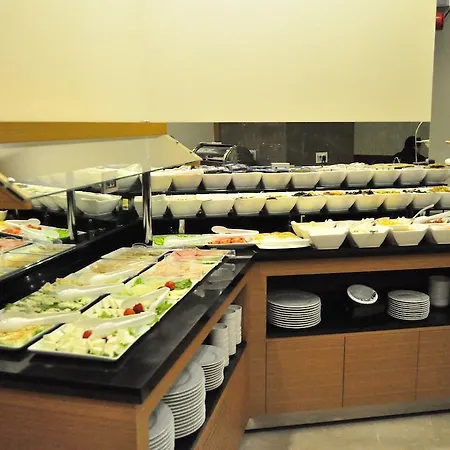 Hotel Bisetun 4*