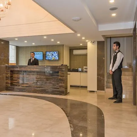 Hotel Bisetun 4*