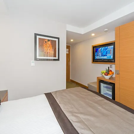Hotel Bisetun
