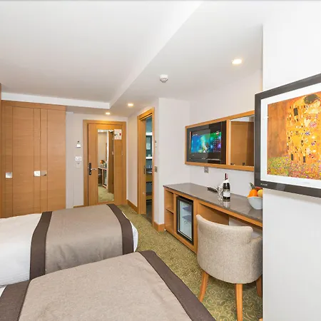 Hotel Bisetun