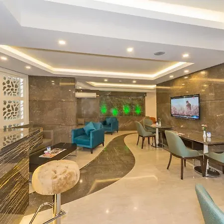 Hotel Bisetun 4*